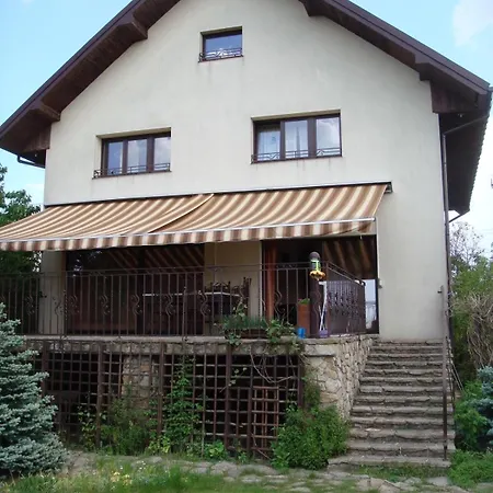 بيت شباب Bizar