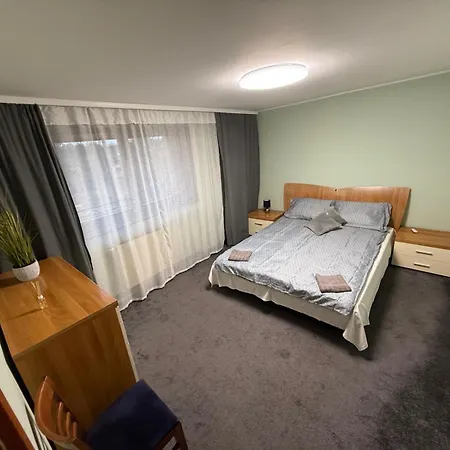 Bizar Hostel Sadowo
